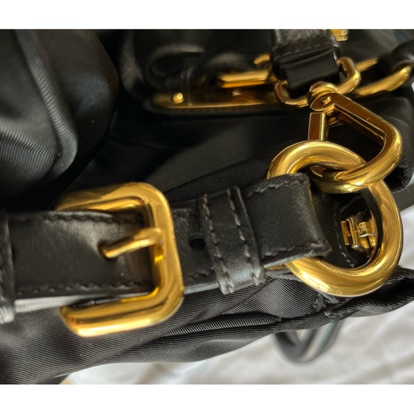 Authentic- PreOwned Prada, Nylon Bag, Excellent Condition - Picture 6 of 13